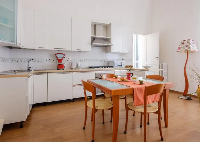 San Lazzaro Centro * Lecce