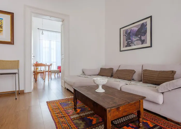 San Lazzaro Centro * Lecce